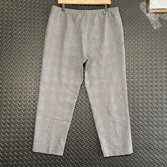 Vintage Alfred Dunner Plaid Gray Pull On Dress Pants Made In USA Women's Size 14 - Picture 3 of 9